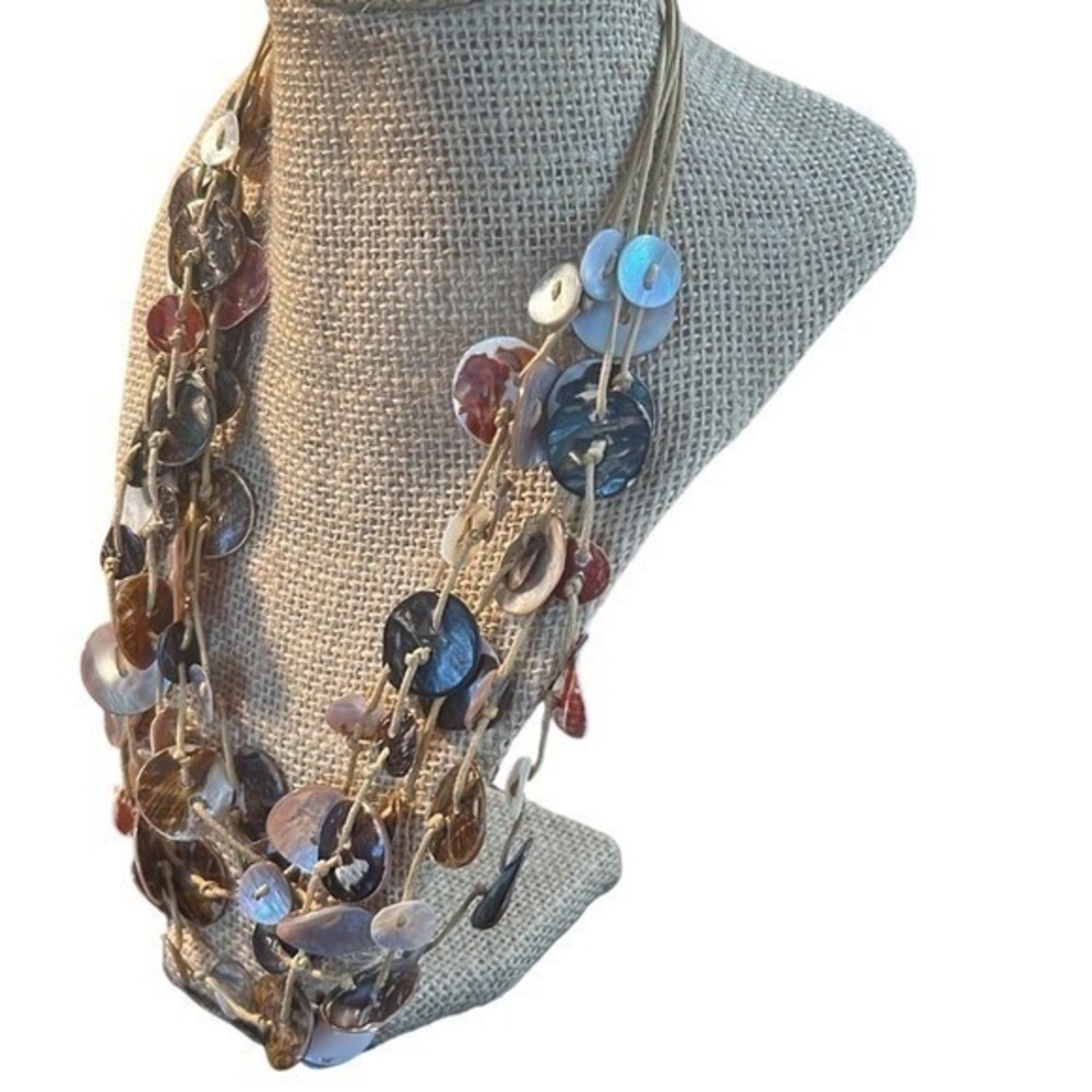 Artisan Made Vintage 5 Strand Shell Necklace Beachy Cottagecore Bohemian